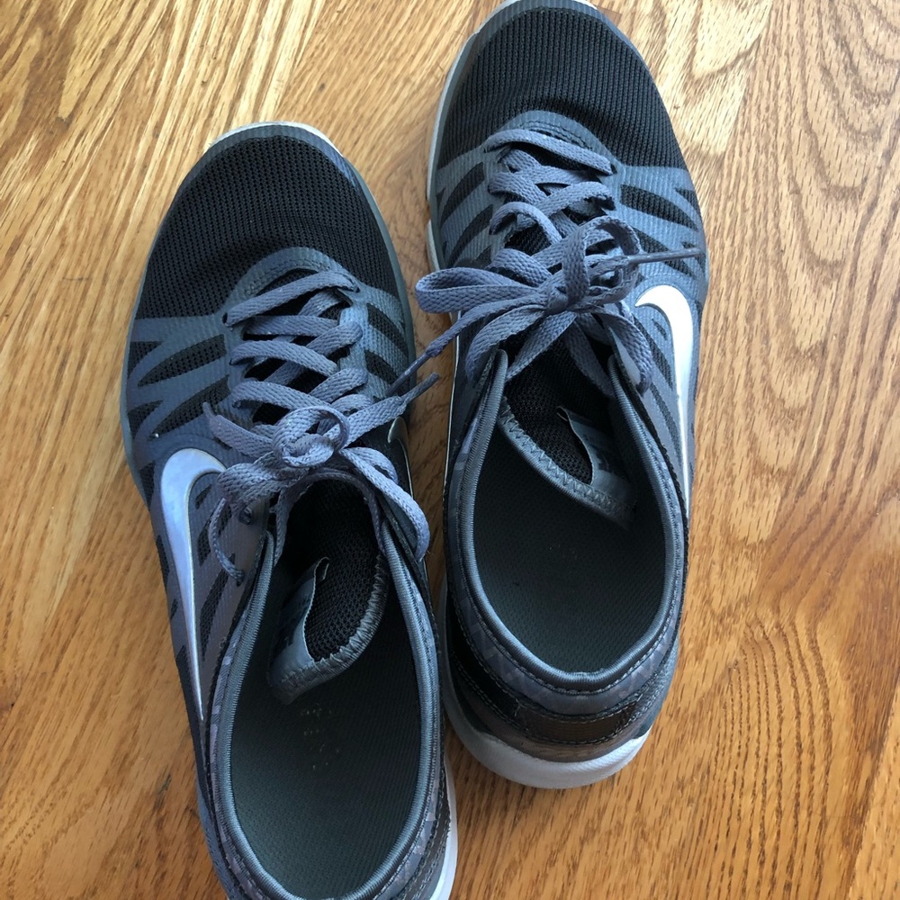 Nike workout shoes